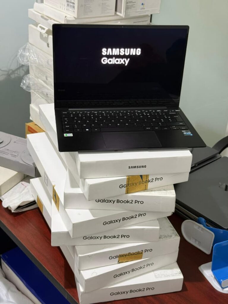 samsung galaxy book2 pro i5 12th gen amoled laptop